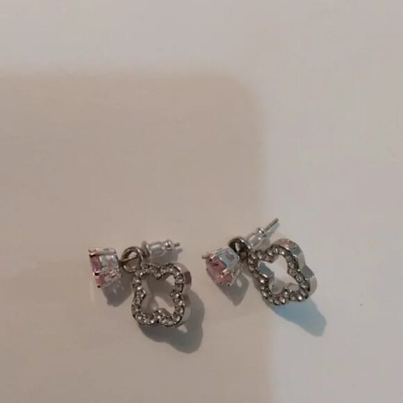 Cream Black Hat, Black Purse, Silver Purple Earrings, Wet Hair Brush - Picture 12 of 16